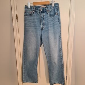 Levi's Light Blue Ribcage Straight Ankle Size 28